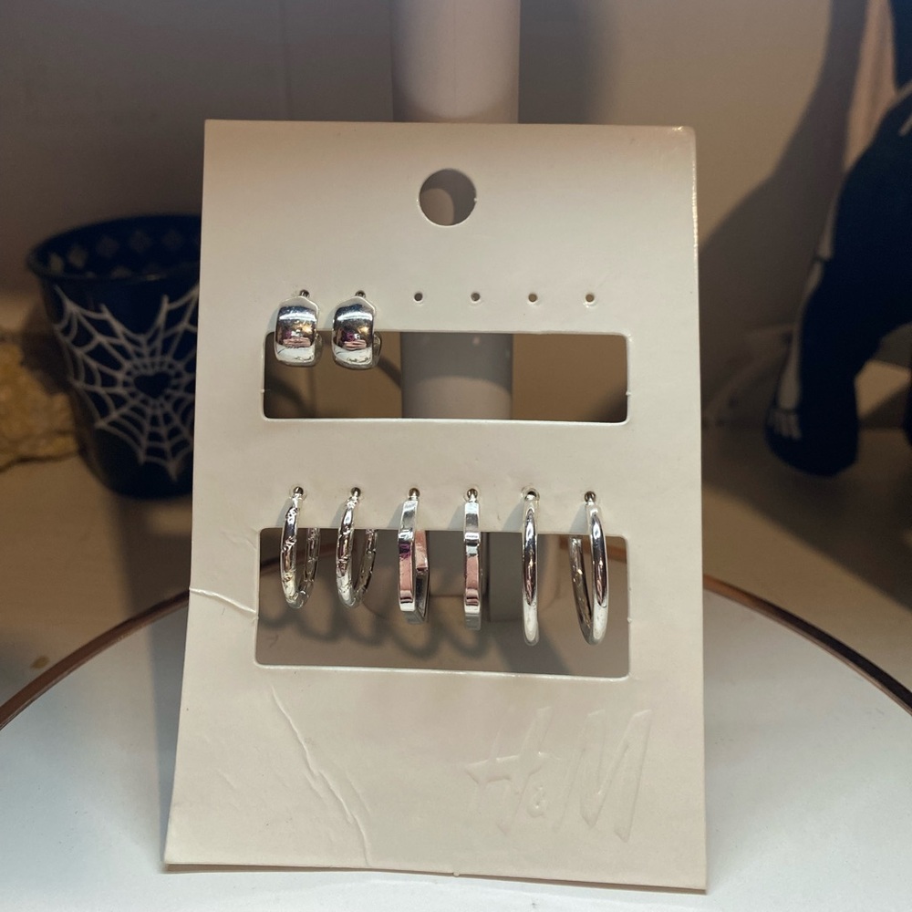 Earrings set